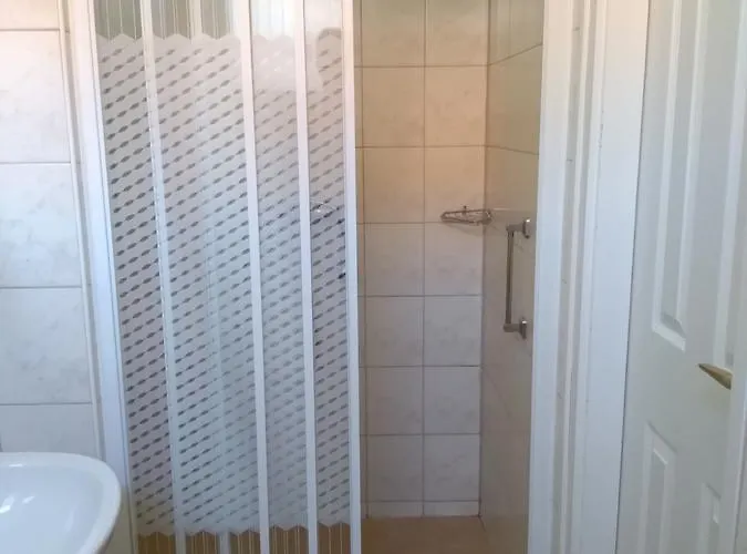 Gazde/Camere de închiriat Siofokroom24 *